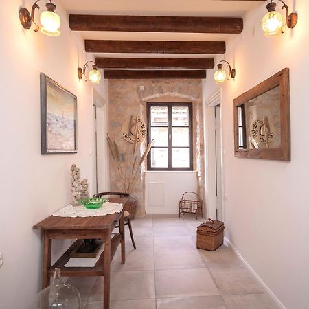 Holiday Home Skala With Hot Tub & Kala With Terrace Pitve エクステリア 写真