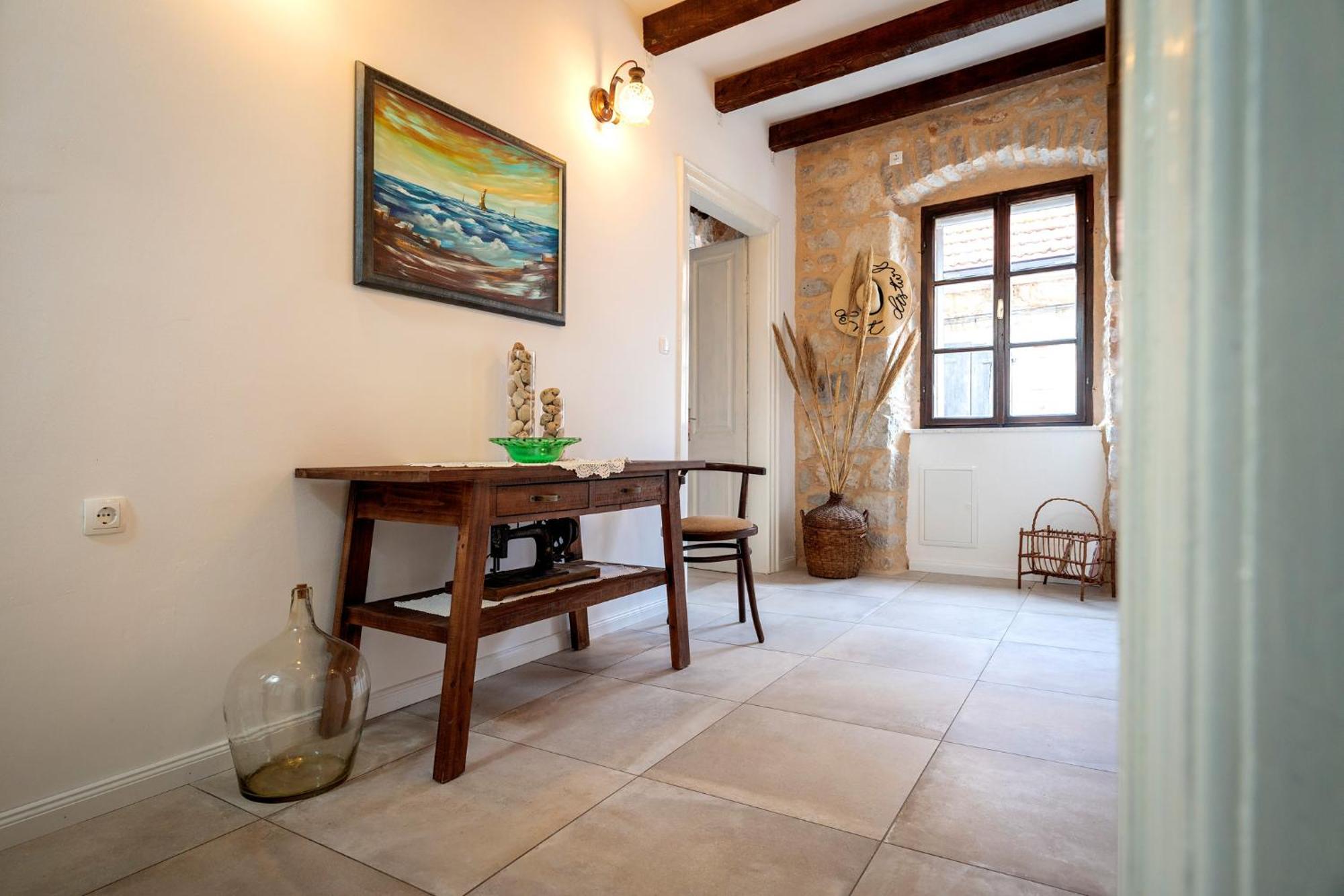 Holiday Home Skala With Hot Tub & Kala With Terrace Pitve エクステリア 写真